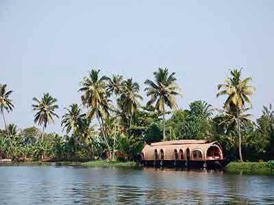 Splendid Hill & Backwaters Tour Package, Alappuzha (Alleppey) 