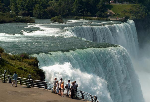 City Break Niagara Falls Getaway Tour Image