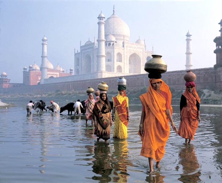 Same Day Tour Agra by Express Train