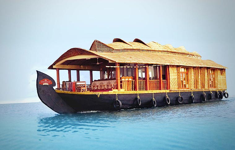 Lifetime Alleppey Boathouse Honeymoon Tour Package