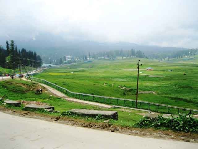 Srinagar - Gulmarg - Pahalgam Package