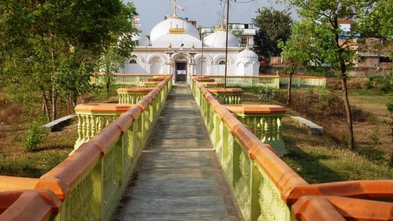 Sammet Shikharji Yatra with Panch Trithi Tour