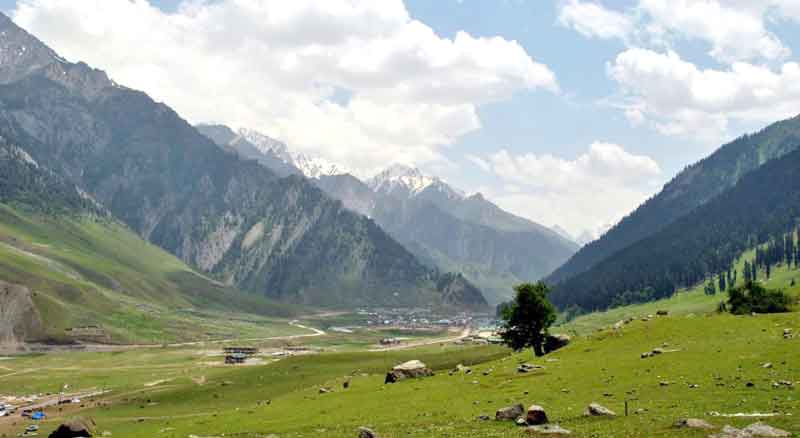 Refreshing Tour Of Kashmir