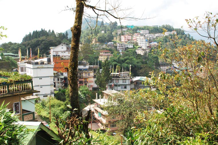 09 Nights 10 Days - Darjeeling (2 Nights), Pelling (2 Night), Gangtok (2+1 Nights), Lachung Tour