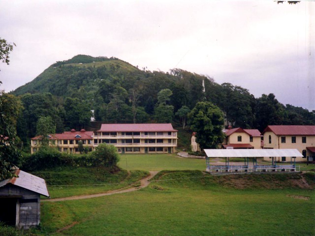 Amazing Beauty of Khangchendzonga Tour