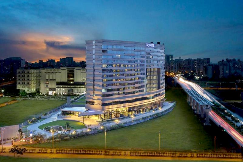 Novotel Kolkata Hotel & Residences Tour - A 5 Star Property With Outdoor Swimming Pool