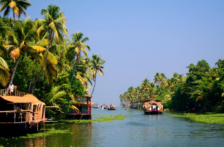 kerala backwaters tour packages