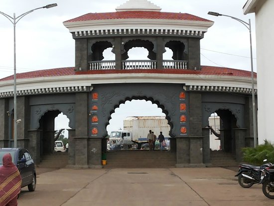 CHENNAI TO PUNE SHIRDI TOUR PACKAGE 2 DAYS