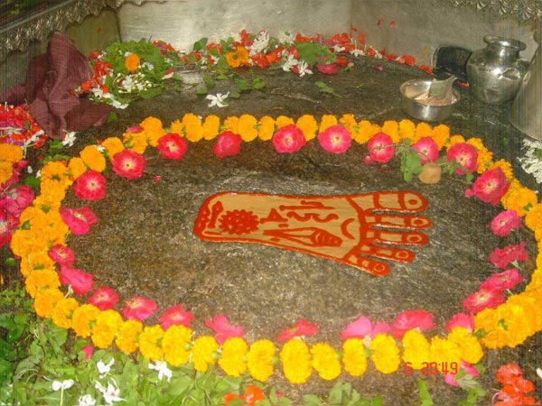 Kasi Gaya Allahabad Tour Package Form Chennai By Flight