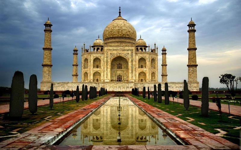 Agra Taj Mahal With Ganges Tour