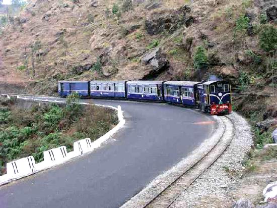 Lataguri - Kalimpong - Darjeeling Tour