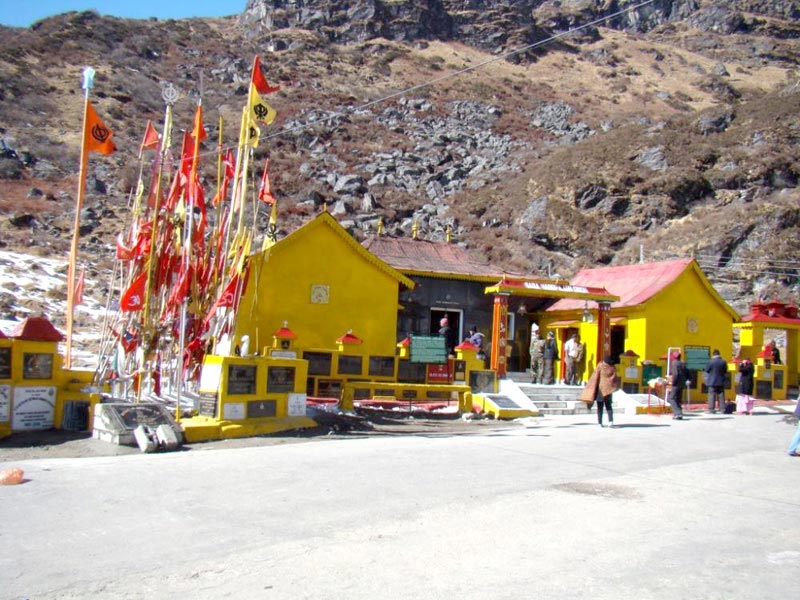 Darjeeling - Lachung - Gangtok 7 Nights Tour Package