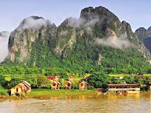 Laos Tour: Vientiane To Luang Prabang 6 Days / 5 Nights