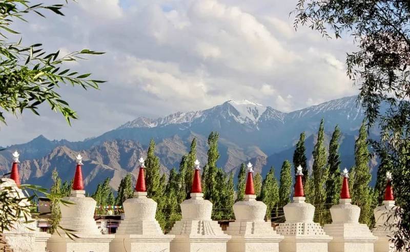 10 Nights 11 Days Srinagar - Leh - Manali Group Sightseeing Tour Package