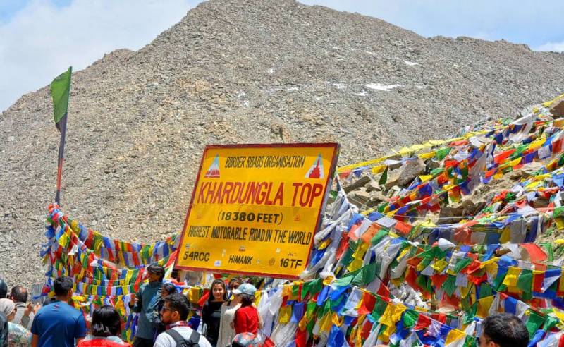 10 Nights 11 Days Srinagar - Leh - Manali Group Sightseeing Tour Package