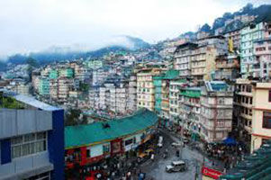 Gangtok - Pelling - Lachung - Darjeeling Tour