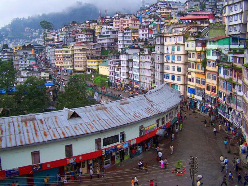 Gangtok - Pelling - Lachung - Darjeeling Tour