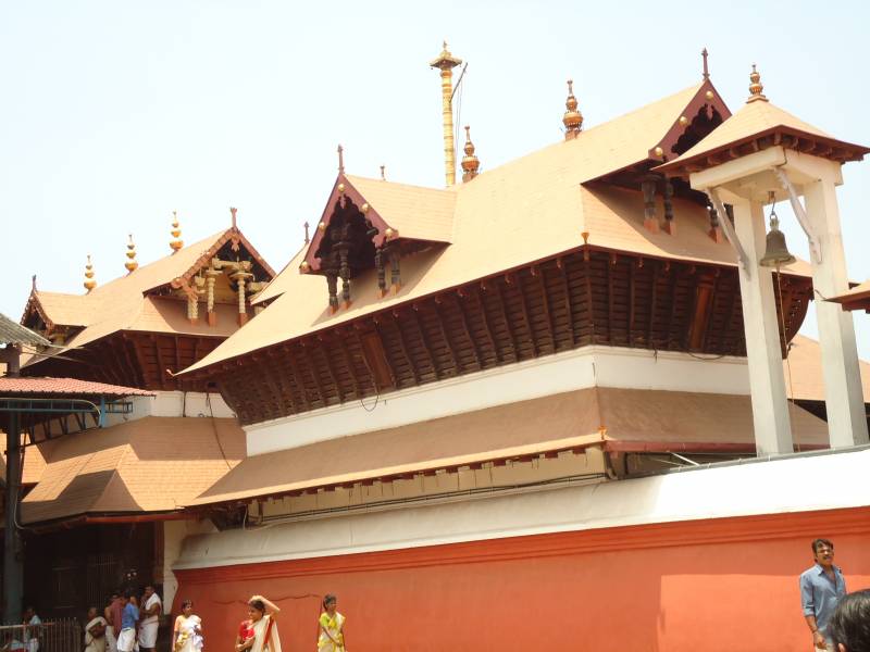 Vacation In Palms & Temples Of Kerala Tour