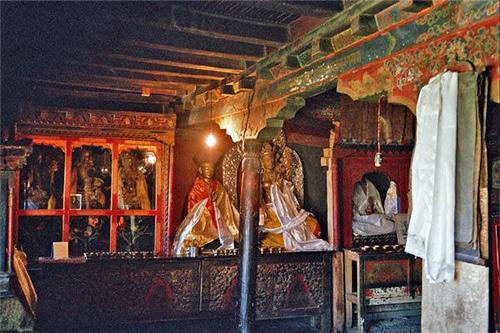 04 Night 05 Days Leh Nubra & Pangong Tour Package