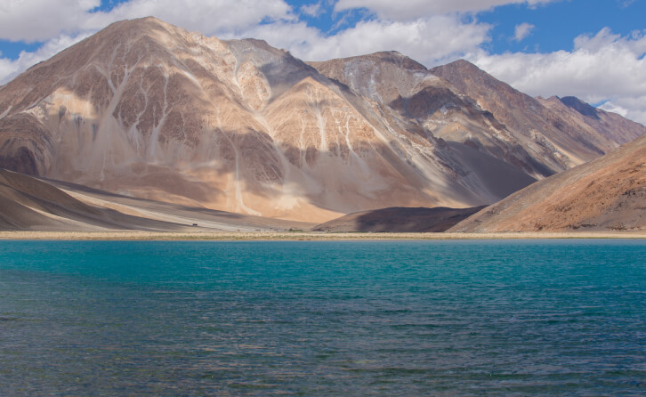 04 Night 05 Days Leh Nubra & Pangong Tour Package