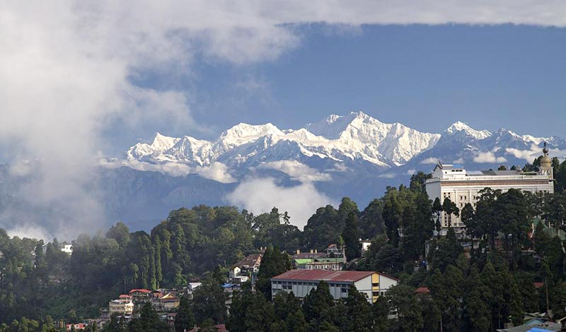 Glorious Himalayas Of Bengal
