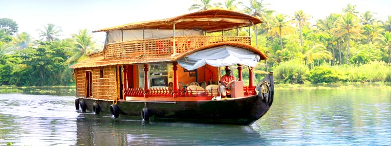 Traditional Houseboat Package Tour