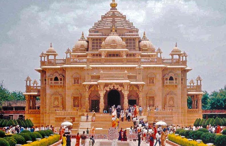 Best Group Temple Tour Package Of Somnath & Dwarka Temples Of Gujarat