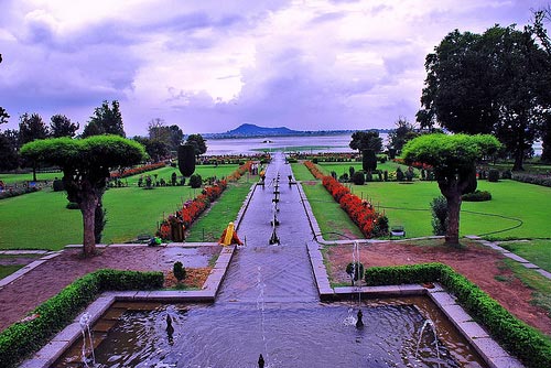 Luxury Kashmir Honeymoon Package