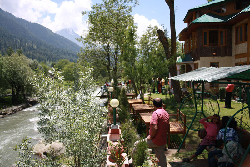Best Stay and location in Pahalgam
