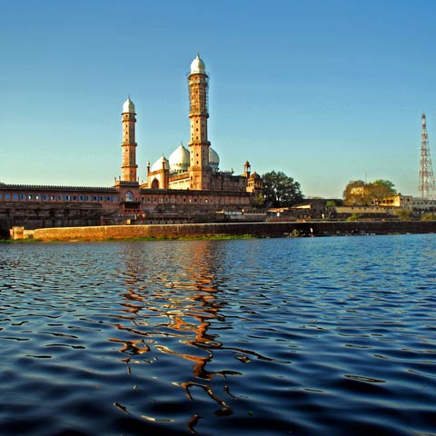 Bhopal - Sanchi - Bhimbetka Tour