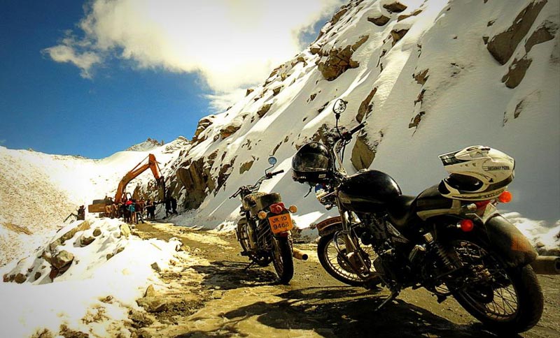 Discover Ladakh By Bike Tour