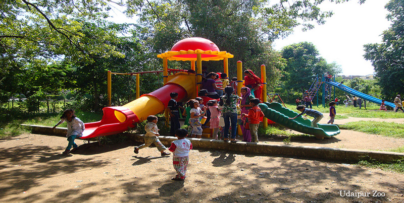 Magnificient Group Tour Package Of Lake City Udaipur Rajasthan