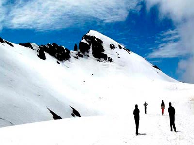 Unforgettable Group Package Of Dazzling Manali Himachal Pradesh