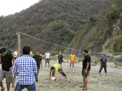Thrilling Weekend Rishikesh Package With Near & Dears