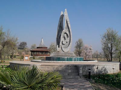 Charismatic Srinagar Tour With Gulmarg And Pahalgam