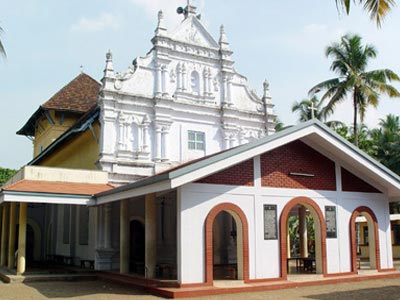 Mini Kerala Family Tour Of Cochin With Munnar And Thekkady