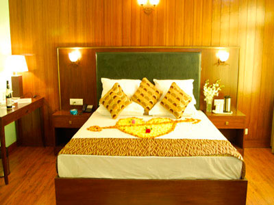 Loving Himalayan Honeymoon Tour Of Kasauli and Shimla 