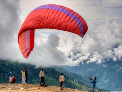 Enjoyable Manali With Thrilling Leh-Ladakh And Srinagar Tour With Friends