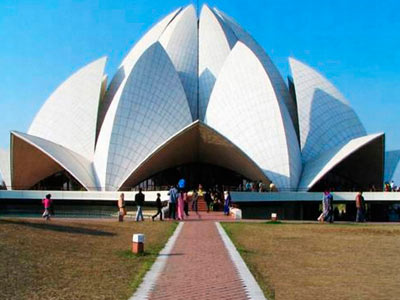  Amazing Golden Triangle ( Delhi-Agar-Jaipur-Delhi) Trip In Budget