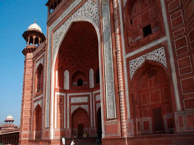 Splendid Khajuraho With Glamours Delhi And Historical Agra Tour