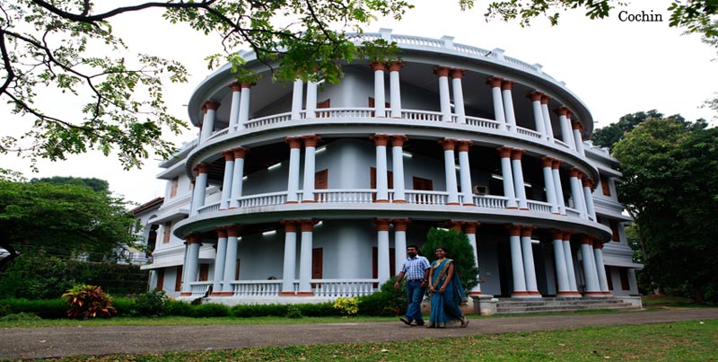 Lovely Tour Package of Cochin With Princess Of Hills Munnar