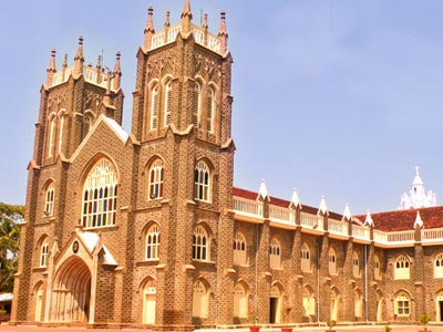 Munnar Kashmir Of South India With Amazing Alleppey