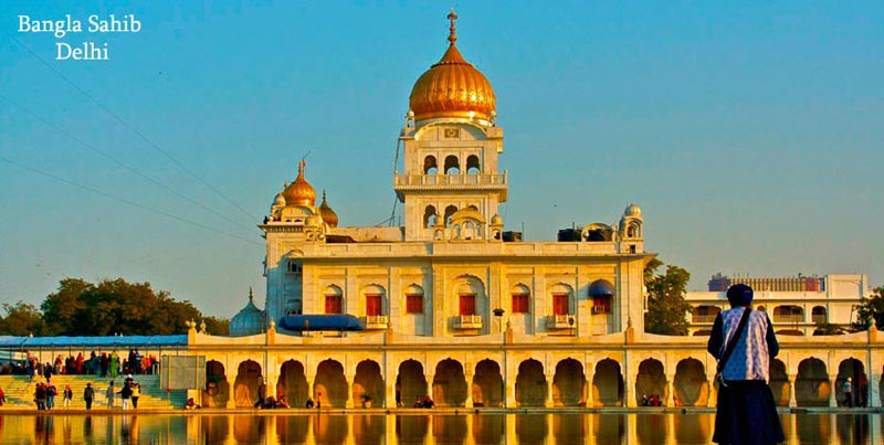 Group Tour of Golden Triangle with Desert & Lakes