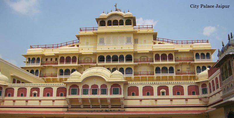 Best Group Tour of Golden Triangle with Ganges