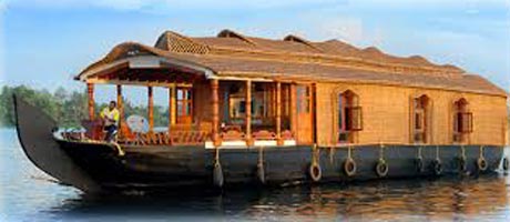 Athirapilly Waterfalls - Alleppey Houseboat Tour
