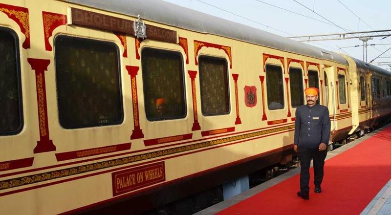 Palace On Wheels North India Tour