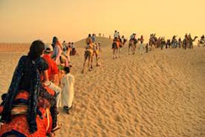 Golden Triangle with Desert & Lakes Tour