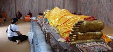 Footsteps Of Buddha Tour