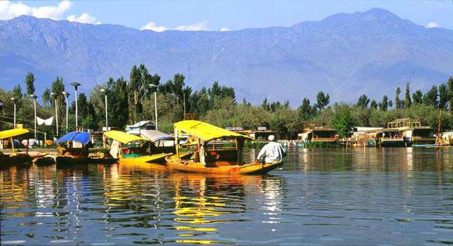 Kashmir Deluxe Package 5N/6D Tour