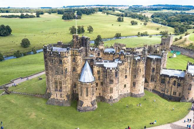 0 8 Days England Scotland Ireland